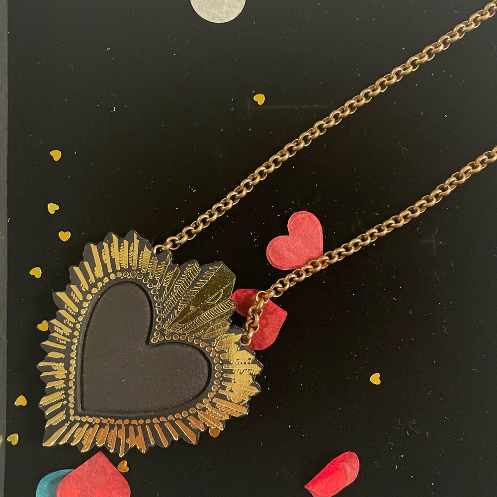 Rosita Bonita Sacred Heart Pendent Necklace- Black